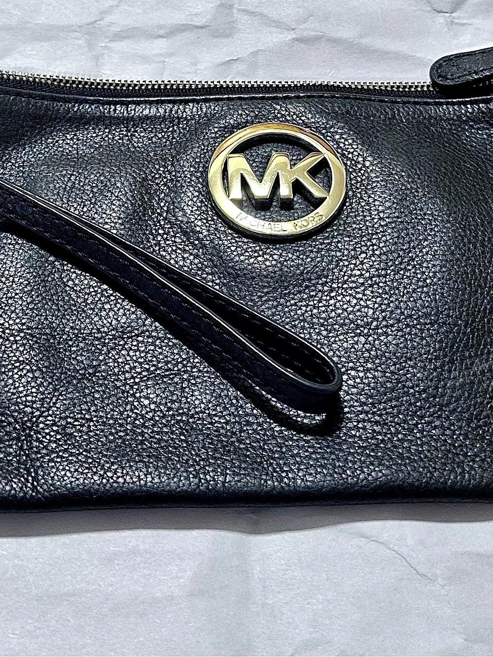 Michael Kors Jet Set Travel Large Pebbled Leather Wristlet Black Leather
